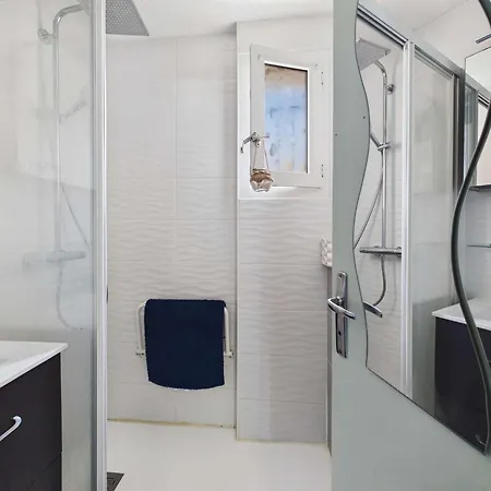 Maison Mitoyenne Avec Piscine - 4 Pers. - Fr-1-326-878 * مارسيلان